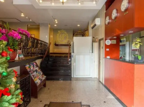 Prince Flushing Hotel