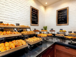 La Meridiana Bleisure Hotel