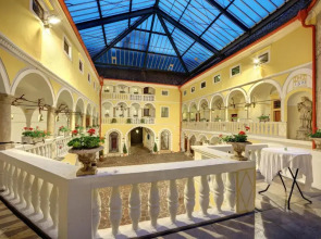 Hotel Schloss Weikersdorf