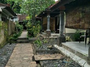 Temple Cafe & Seaside Cottages