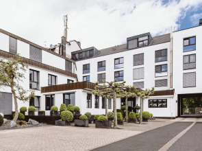 &REPEAT Köln Airport