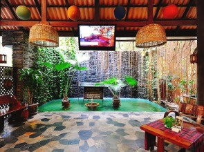 Birds and Bees Resort