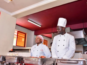 Seasons Airport Hotel