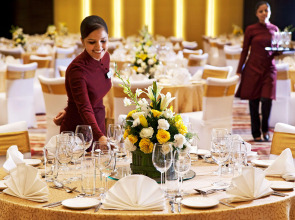 Radisson Blu Plaza Delhi Airport