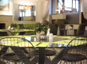 Golden Star City Resort