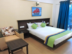 Treebo Premium Dona Eliza, 700 metres from Calangute Beach