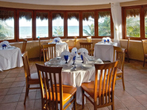 The Reef Playacar Beach Resort & Spa