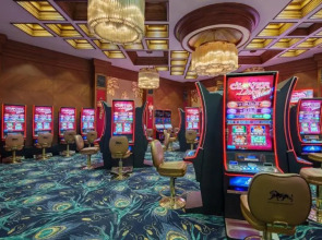 Les Ambassadeurs Marina Hotel & Casino