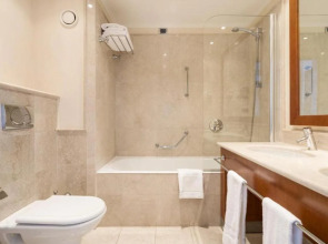 Hotel Ilunion Aqua 4