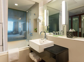 Holiday Inn Shanghai Pudong by IHG