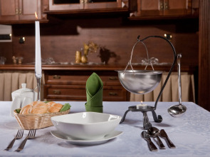 Helan Family & Garden