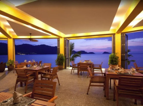 Peninsula Beach Resort