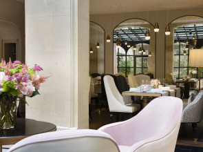 Hotel Le Narcisse Blanc & Spa