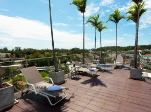 Ozone Condotel Kata Beach