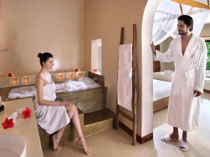 Gold Zanzibar Beach House & Spa