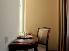 Отель «Зенит»