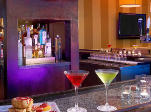 DoubleTree by Hilton Sunrise - Sawgrass Mills