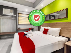 RedDoorz Plus @ Jones Avenue Cebu