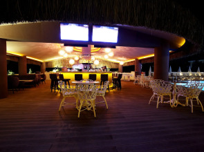 The PINEHILL Hotel & Suites