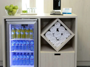 Отель NH Madrid Ventas