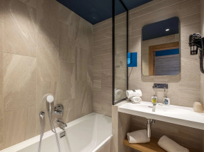 Kyriad Lyon Ouest - Limonest