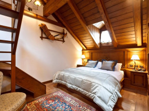 Ambra Cortina Luxury & Fashion Boutique Hotel