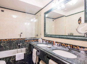 Grand Visconti Palace