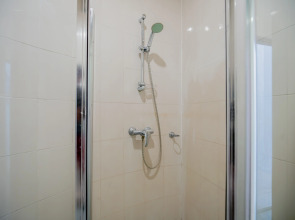 Phuket Leelavadee Hua Ting Resort