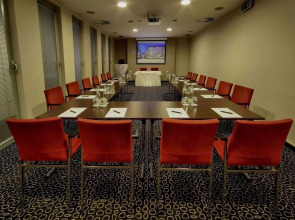 Roset Hotel & Residence