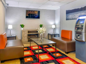 Motel 6 Milwaukee, WI - Glendale