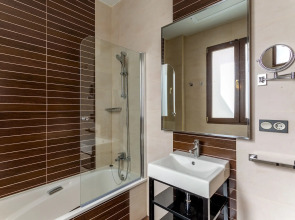 Room Mate Leo, Granada