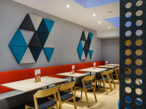 The Waldorf Hilton, London