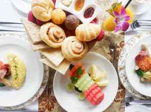 Отель Dwaraka The Royal Villas