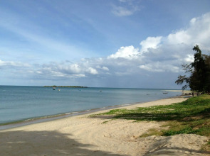 Sunshine Paradise Resort