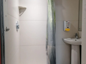 Smart Hyde Park View - Hostel