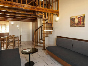 Elina Hotel Apartments