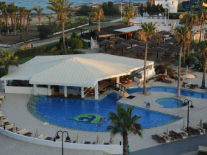 Adams Beach Hotel & Spa