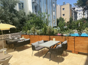 Отель Serenity Suit