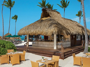 Now Larimar - Preferred Club Deluxe Pool/piscina View