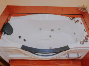 Золотой ключ на улице Авиаторов 42