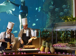 Alohilani Resort Waikiki Beach