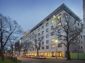Holiday Inn Express Berlin City Centre by IHG