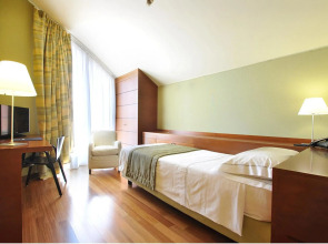 B&B HOTEL Imperia Rossini al Teatro