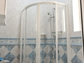 A Cosy Nest Overlooking The Sea