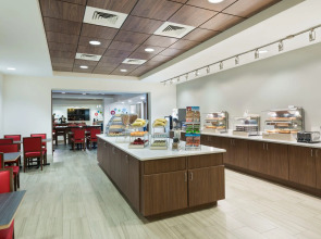 Holiday Inn Express & Suites Nearest Universal Orlando by IHG