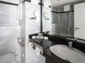 Holiday Inn Berlin Airport - Conference Centre by IHG