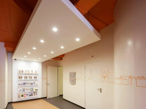 easyHotel The Hague City Centre