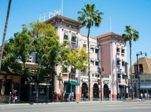 Ginosi Hudson Apartel