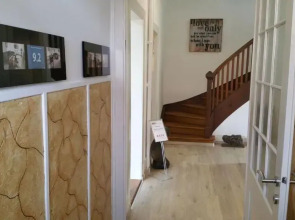 Max Aviation Villa & Apartments