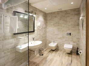 Ambassadori Kachreti Hotel & Golf Resort